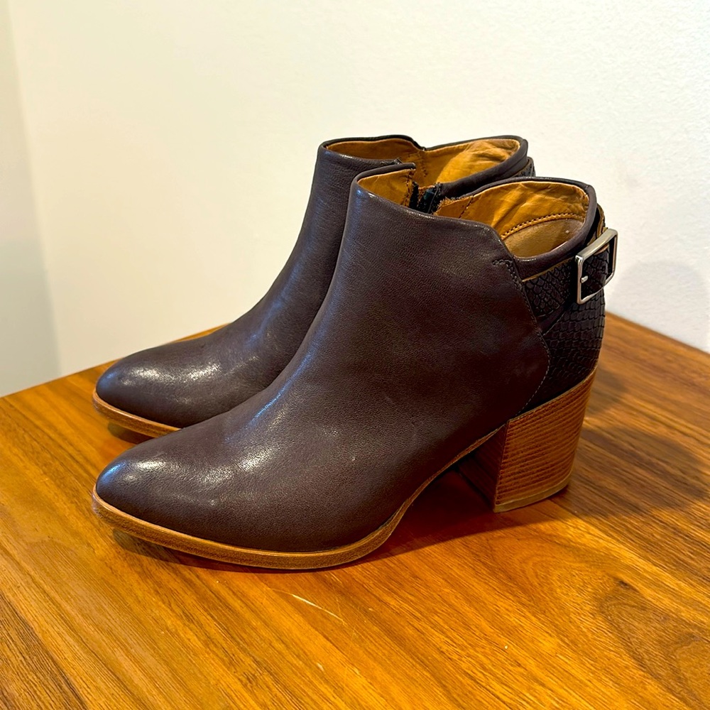 New Alberto Fermani Ankle Boots without box. Size 37.5.